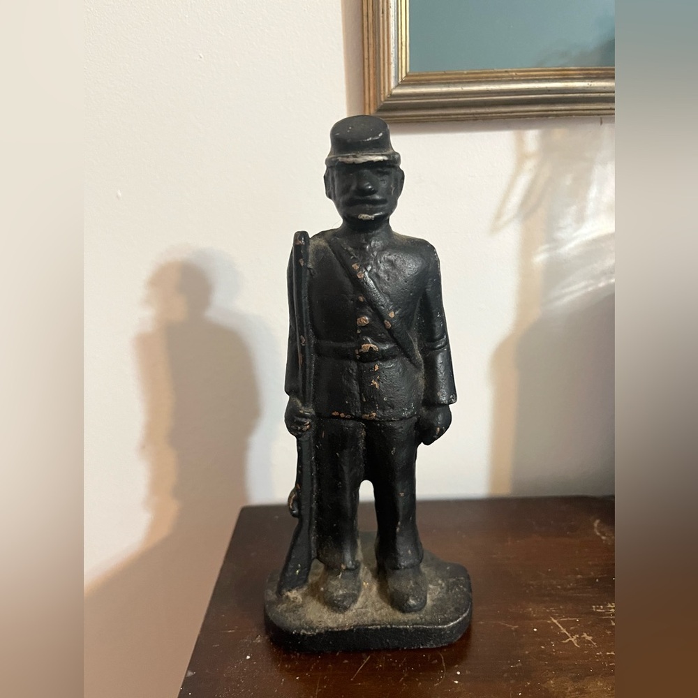 Cast iron Civil War soldier figure vintage